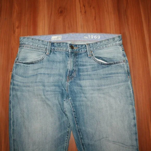 Gap Boyfriend Jeans - Picture 5 of 9